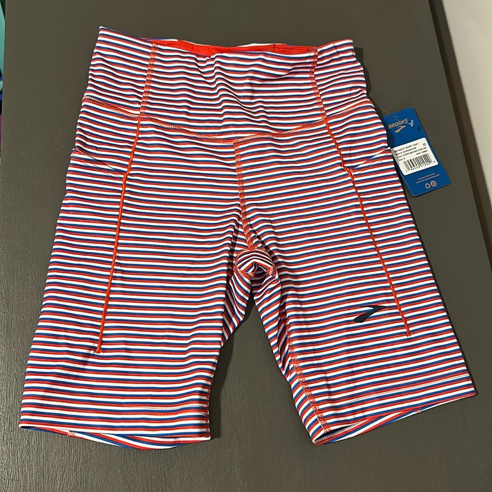 Brooks Women Method 8” Short Tight Stripes Blue Red and White (NWT)